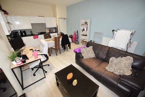 1 bedroom flat to rent, Aire Street