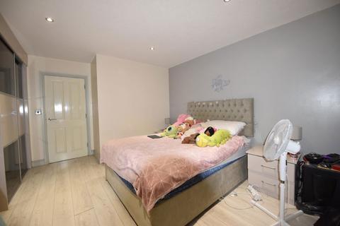 1 bedroom flat to rent, Aire Street