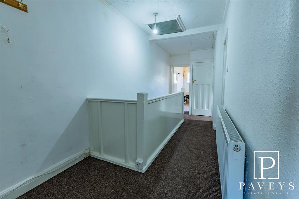 First floor flats x 2