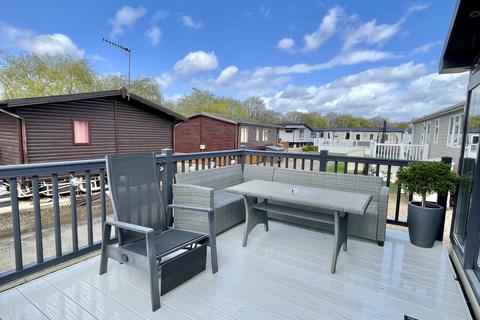 2 bedroom holiday park home for sale, Tiddington Road, Stratford-upon-Avon CV37