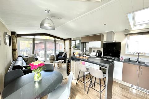 2 bedroom holiday park home for sale, Tiddington Road, Stratford-upon-Avon CV37