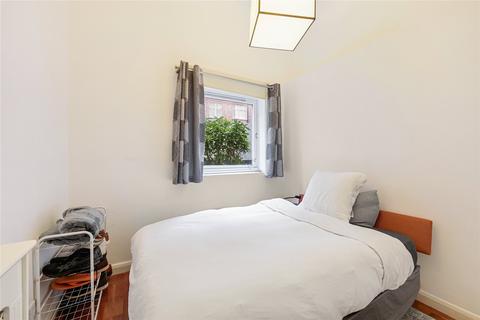 1 bedroom apartment for sale, Hatherley Grove, Bayswater, W2