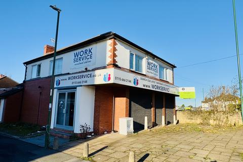 Retail property (high street) to rent, Alfreton Road, Nottingham NG7