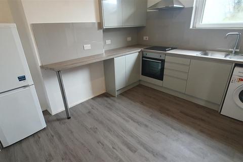 2 bedroom flat to rent, F4, 20 Mundy Place, Cathays, Cardiff