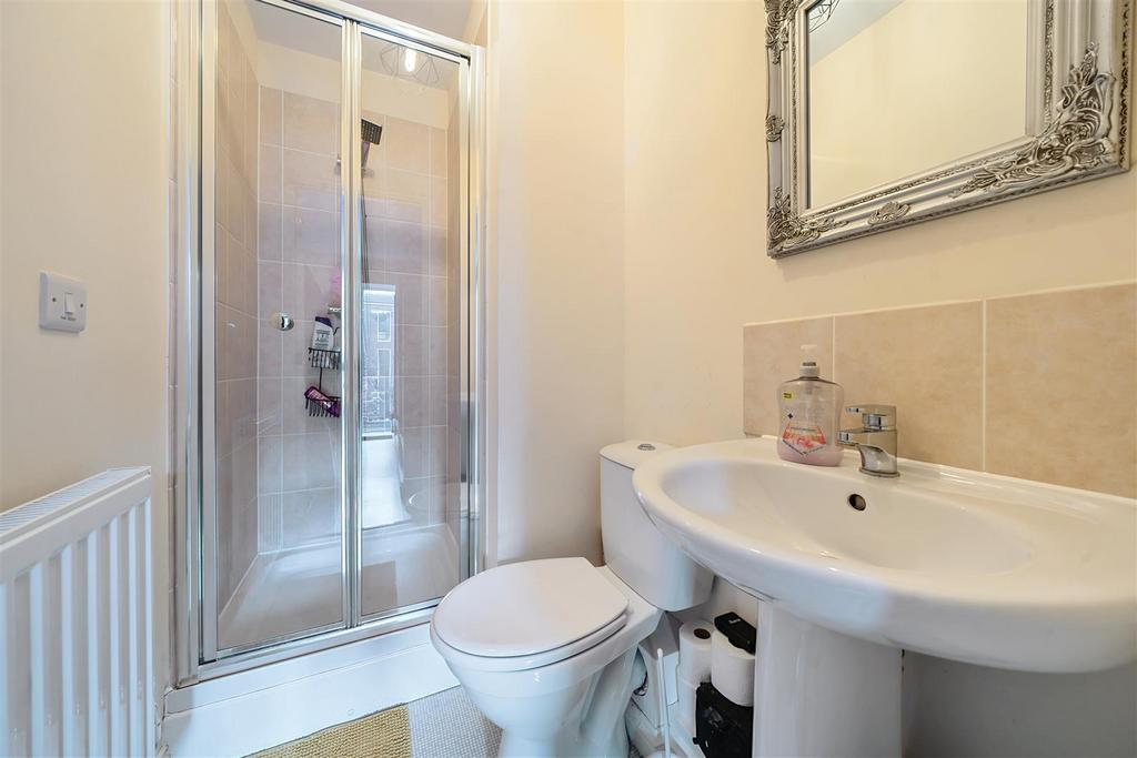 En-suite h.jpg