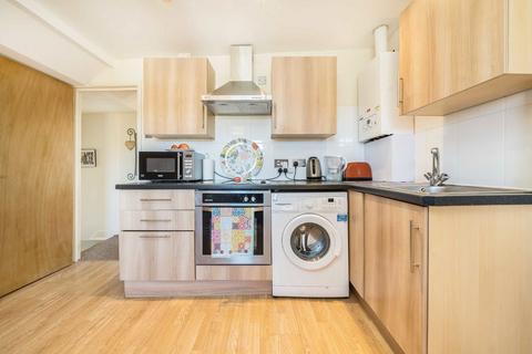 1 bedroom flat for sale, Fordwych Road, London NW2