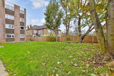 1 bedroom apartment for sale, Sinclair Road, Chingford