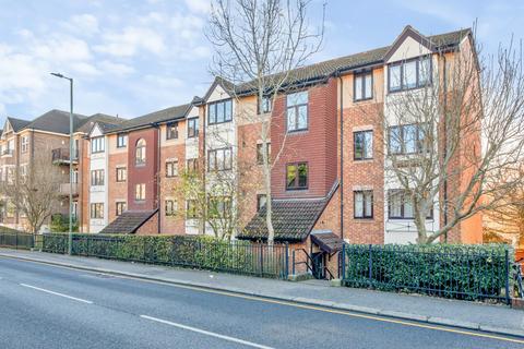 1 bedroom apartment for sale, Cromwell Place, 144-146 Station Road, Redhill