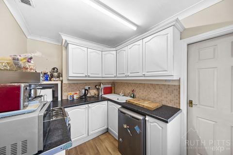 161a Pontefract Road, Featherstone, Pontefract, WF7 5AA