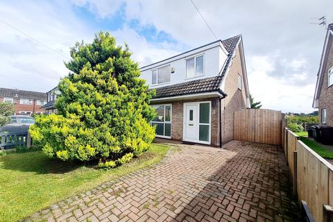 3 bedroom semi-detached house to rent, Marston Close, Whitefield, M45