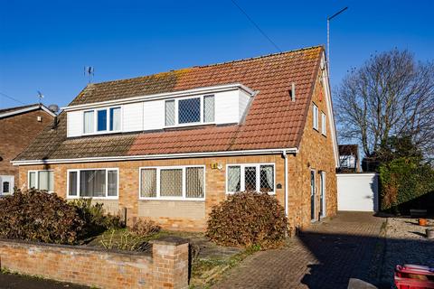 2 bedroom semi-detached house for sale, Rochdale Road, Scunthorpe