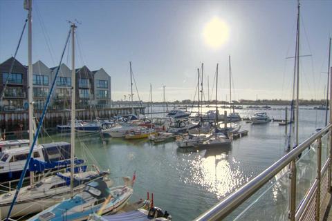 1 bedroom apartment for sale, Waterside Marina, Brightlingsea CO7