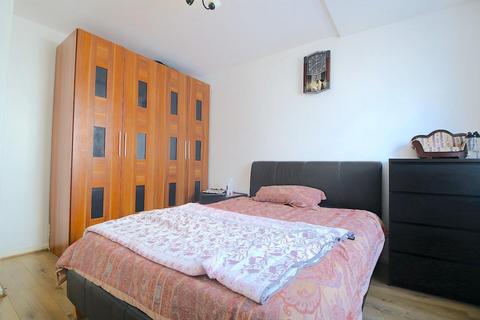 3 bedroom house for sale, Bow Common Lane, London E3