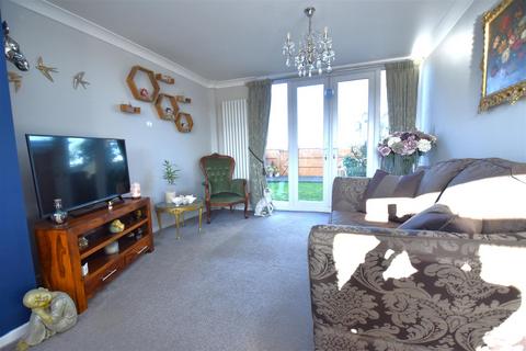 3 bedroom terraced house for sale, Althorne Way, Canewdon, Rochford