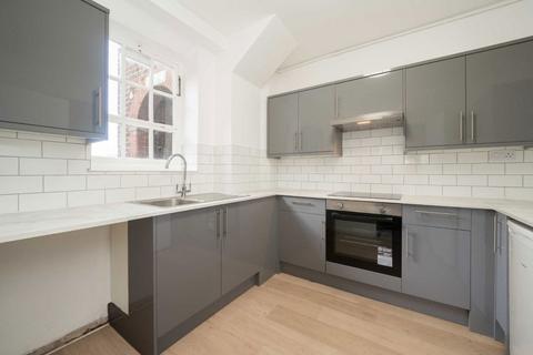 2 bedroom flat to rent, Lyons Place, London NW8