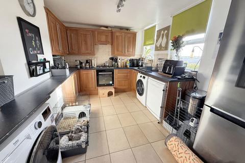 3 bedroom end of terrace house for sale, Rutland Road, Plymouth PL4