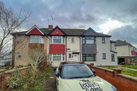 4 bedroom terraced house to rent, Warren Road, Bristol BS34