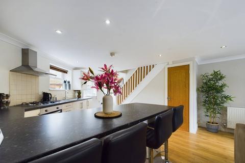 2 bedroom terraced house to rent, Alderson Mews, Main Street, North Frodingham, YO25 8JX