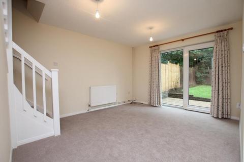 2 bedroom semi-detached house to rent, Ash Walk, Bristol BS10