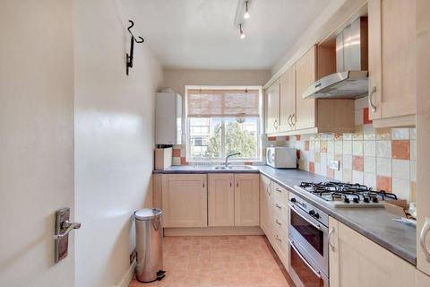 1 bedroom flat to rent, Fairfax Road, London NW6