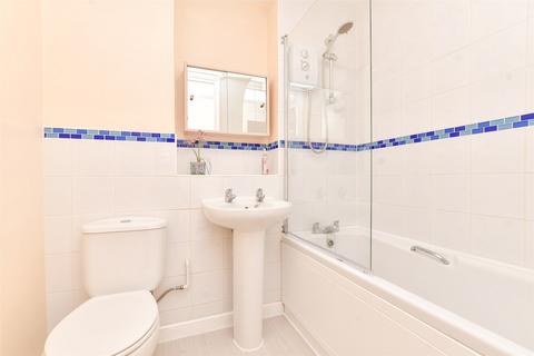 1 bedroom ground floor flat for sale, Belmont Road, Leatherhead, Surrey