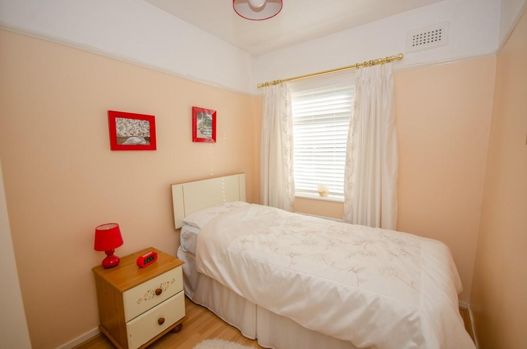 Bedroom 3.jpg
