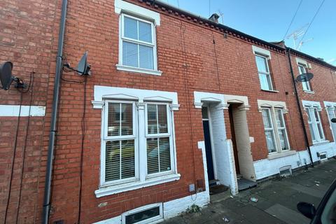 2 bedroom terraced house to rent, Wilby Street, Abington, Northampton NN1