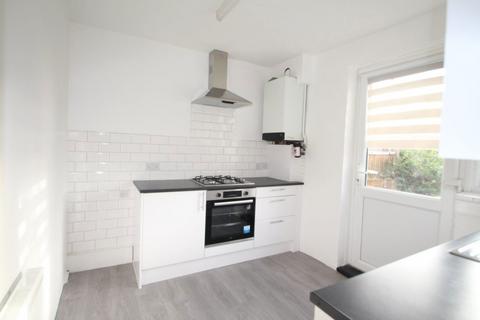 2 bedroom house to rent, Neashan Road Dagenham