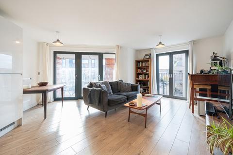 1 bedroom property for sale, Akerman Road, London