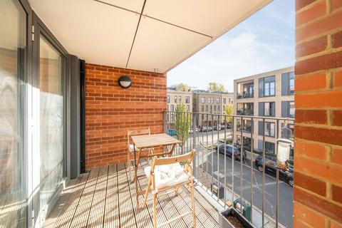 1 bedroom property for sale, Akerman Road, London