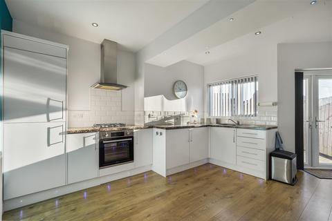 15 Longfield Road, Darlington, DL3 0EP