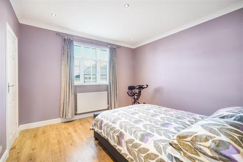 15 Longfield Road, Darlington, DL3 0EP