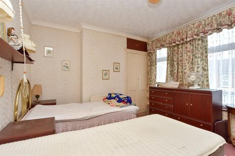 3 bedroom terraced house for sale, Chaucer Road, Gillingham, Kent