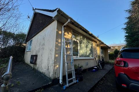 2 bedroom bungalow for sale, Ger Yr Afon, Gwaun Cae Gurwen, Ammanford, Carmarthenshire.