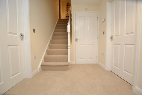 5 bedroom detached house to rent, Oak View, GLOUCESTER GL2