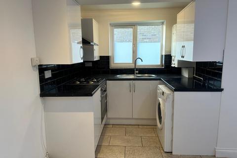 2 bedroom end of terrace house for sale, Waylands, Hayes UB3