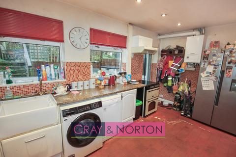 3 bedroom terraced house for sale, Queen Elizabeths Drive, New Addington, CR0