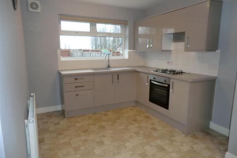 3 bedroom house to rent, Cranbrook Avenue, Hull