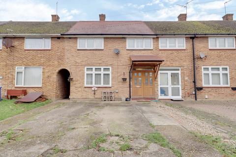 3 bedroom terraced house for sale, Erriff Drive, South Ockendon RM15