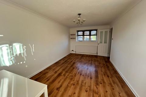 2 bedroom end of terrace house to rent, Sandpiper Way, Orpington, BR5