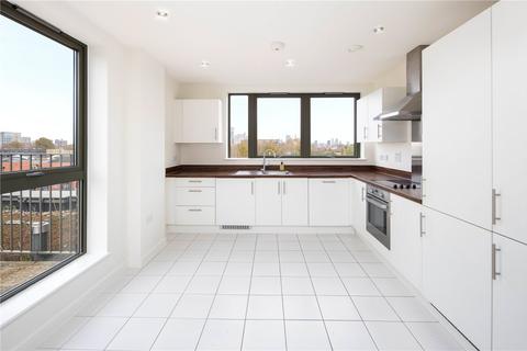 3 bedroom flat to rent, Ravenscroft Court, 36 Essian Street, London, E1