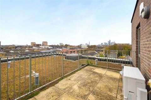 3 bedroom flat to rent, Ravenscroft Court, 36 Essian Street, London, E1