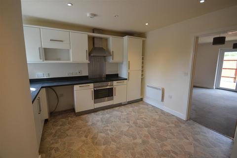 2 bedroom house to rent, Whym Kibbal Court, Redruth