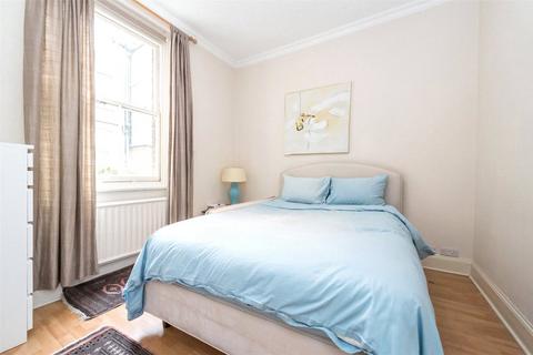 3 bedroom flat to rent, Tedworth Square, Chelsea, London