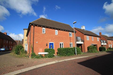 3 bedroom detached house to rent, Dapifer Close, Colchester, CO2 7WA