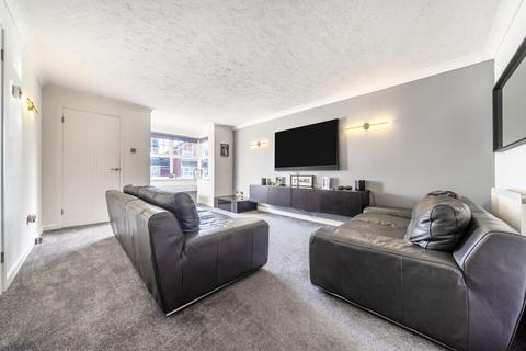 undefined, Century Drive, Spencers Wood, Reading