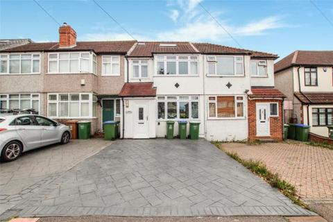 3 bedroom terraced house to rent, Old Farm Avenue, Sidcup, DA15