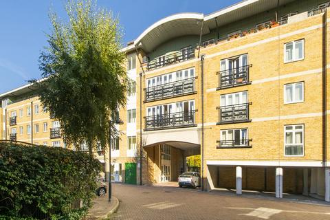 1 bedroom flat to rent, Locksons Close, London