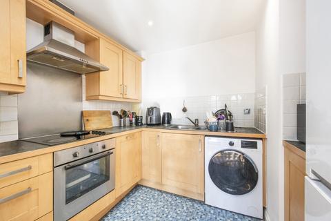 1 bedroom flat to rent, Locksons Close, London