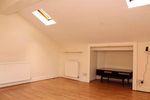 1 bedroom flat for sale, Lower Addiscombe Road